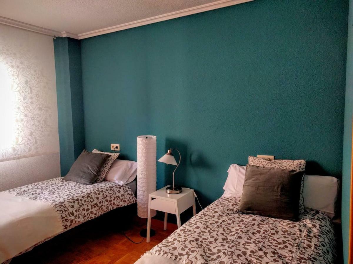 A Pocos Minutos Del Centro Con Parking Gratis En El Edificio Nº Registro Vu-74 Lägenhet Salamanca Exteriör bild